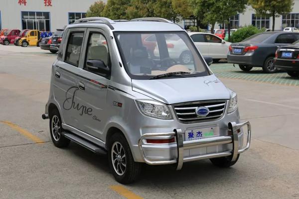 聚杰新款老年代步车
